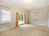 https://images.listonce.com.au/custom/160x/listings/5-moss-court-croydon-north-vic-3136/049/00621049_img_08.jpg?Uhel3gAQya8