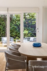https://images.listonce.com.au/custom/160x/listings/5-mt-pleasant-grove-armadale-vic-3143/177/01948177_img_14.jpg?kQGynfS_zBU