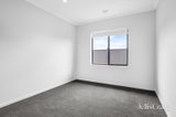 https://images.listonce.com.au/custom/160x/listings/5-mullingar-drive-alfredton-vic-3350/317/01861317_img_03.jpg?R-ZzwUm62Ec