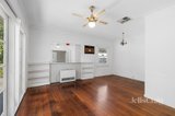 https://images.listonce.com.au/custom/160x/listings/5-munro-street-macleod-vic-3085/641/01912641_img_03.jpg?WRIHM-SjCAI