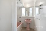 https://images.listonce.com.au/custom/160x/listings/5-munro-street-macleod-vic-3085/641/01912641_img_08.jpg?mk9PkZ8Iy8Q