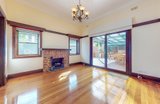 https://images.listonce.com.au/custom/160x/listings/5-murrumbeena-crescent-murrumbeena-vic-3163/657/01746657_img_05.jpg?XogLbua8seI