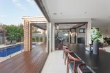 https://images.listonce.com.au/custom/160x/listings/5-namron-street-bentleigh-east-vic-3165/931/00925931_img_07.jpg?LFhoTRo0Eqk