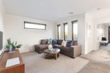 https://images.listonce.com.au/custom/160x/listings/5-namron-street-bentleigh-east-vic-3165/931/00925931_img_11.jpg?YyoNLRSNI0Y