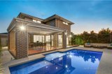 https://images.listonce.com.au/custom/160x/listings/5-namron-street-bentleigh-east-vic-3165/931/00925931_img_16.jpg?Ta1KDrKlqdA