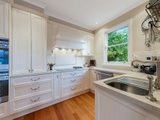 https://images.listonce.com.au/custom/160x/listings/5-nash-road-box-hill-south-vic-3128/403/01743403_img_05.jpg?kKn4bEsWlsU