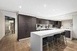 https://images.listonce.com.au/custom/160x/listings/5-new-street-kew-vic-3101/555/00931555_img_04.jpg?NU_NaatvKHE