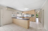 https://images.listonce.com.au/custom/160x/listings/5-northwood-court-invermay-park-vic-3350/011/01848011_img_07.jpg?fzMSWUqi9J0