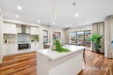 https://images.listonce.com.au/custom/160x/listings/5-orford-road-ashburton-vic-3147/534/01984534_img_04.jpg?ijkwFN7rORU
