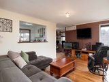 https://images.listonce.com.au/custom/160x/listings/5-orrong-road-mooroolbark-vic-3138/272/01524272_img_03.jpg?0ubs8gMDdkI