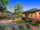 https://images.listonce.com.au/custom/160x/listings/5-oswin-court-kilsyth-vic-3137/620/01524620_img_15.jpg?JX_KRjXviTo