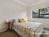 https://images.listonce.com.au/custom/160x/listings/5-palm-grove-kilsyth-vic-3137/793/01525793_img_10.jpg?voc6v2_e0Wg