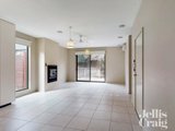 https://images.listonce.com.au/custom/160x/listings/5-park-avenue-west-footscray-vic-3012/701/01679701_img_07.jpg?zPO4nXdwIek