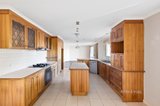 https://images.listonce.com.au/custom/160x/listings/5-parkgate-drive-ringwood-vic-3134/367/01422367_img_04.jpg?I040e5E0USs