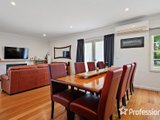 https://images.listonce.com.au/custom/160x/listings/5-parry-street-croydon-vic-3136/864/01525864_img_07.jpg?h7M3CN5YUxg