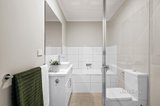 https://images.listonce.com.au/custom/160x/listings/5-patel-close-lilydale-vic-3140/538/01642538_img_11.jpg?6fRZGdUnVB0