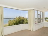 https://images.listonce.com.au/custom/160x/listings/5-peers-crescent-ocean-grove-vic-3226/682/01699682_img_06.jpg?hoVk0J3r4Fk