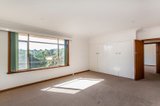 https://images.listonce.com.au/custom/160x/listings/5-penn-street-balwyn-north-vic-3104/857/01942857_img_06.jpg?UsRJcNXMPrw