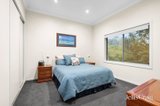 https://images.listonce.com.au/custom/160x/listings/5-phyllis-crescent-mckenzie-hill-vic-3451/178/01882178_img_12.jpg?J3I4YxtawFk