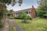 https://images.listonce.com.au/custom/160x/listings/5-pickford-street-burwood-east-vic-3151/621/01977621_img_01.jpg?V0ECjztE3e8