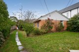 https://images.listonce.com.au/custom/160x/listings/5-pippin-avenue-glen-waverley-vic-3150/359/01582359_img_02.jpg?CvKkFvwyPeI