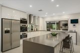 https://images.listonce.com.au/custom/160x/listings/5-pygmalion-rise-warrandyte-vic-3113/926/00818926_img_06.jpg?-p9nTUfbo9Y