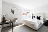 https://images.listonce.com.au/custom/160x/listings/5-raglan-street-north-melbourne-vic-3051/266/01309266_img_04.jpg?9c6XwbZhA2E