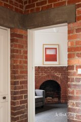 https://images.listonce.com.au/custom/160x/listings/5-railway-place-fairfield-vic-3078/314/01948314_img_07.jpg?OOvYB4hBDTQ