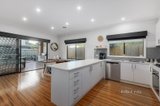 https://images.listonce.com.au/custom/160x/listings/5-ramsay-street-bayswater-north-vic-3153/243/00998243_img_03.jpg?79QstYuCuRY