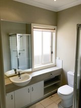 https://images.listonce.com.au/custom/160x/listings/5-reedy-link-marshall-vic-3216/741/01698741_img_06.jpg?2Ugsb9ZWub0
