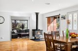 https://images.listonce.com.au/custom/160x/listings/5-reilly-drive-elphinstone-vic-3448/492/01432492_img_07.jpg?PRoiEus1W9A