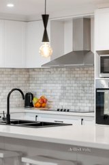 https://images.listonce.com.au/custom/160x/listings/5-rene-court-montrose-vic-3765/409/01733409_img_09.jpg?iBr6WtCYzzY