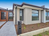 https://images.listonce.com.au/custom/160x/listings/5-rockbank-walk-armstrong-creek-vic-3217/832/01966832_img_03.jpg?hcxjoY15Qv0