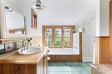 https://images.listonce.com.au/custom/160x/listings/5-rodda-parade-eltham-vic-3095/136/01583136_img_12.jpg?zf7ii7iqwl8