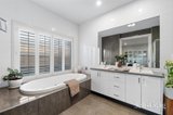 https://images.listonce.com.au/custom/160x/listings/5-roger-court-nunawading-vic-3131/400/01979400_img_11.jpg?i1Ely7mbtNI