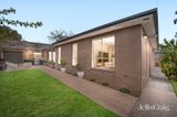https://images.listonce.com.au/custom/160x/listings/5-roger-court-nunawading-vic-3131/400/01979400_img_19.jpg?evp1J4y3HH8