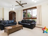 https://images.listonce.com.au/custom/160x/listings/5-ross-pincott-drive-mooroolbark-vic-3138/608/01524608_img_03.jpg?wqfVfbd6xoY