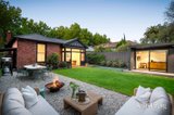 https://images.listonce.com.au/custom/160x/listings/5-rothesay-avenue-elwood-vic-3184/518/01988518_img_02.jpg?hbHJ8oEuWzM