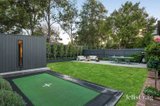 https://images.listonce.com.au/custom/160x/listings/5-rothesay-avenue-elwood-vic-3184/518/01988518_img_15.jpg?Z6Jkh-l7SdI