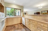 https://images.listonce.com.au/custom/160x/listings/5-runnymede-street-mount-waverley-vic-3149/448/00383448_img_04.jpg?2dfAuPwF4E0