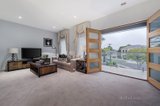 https://images.listonce.com.au/custom/160x/listings/5-sagan-court-glen-waverley-vic-3150/169/00723169_img_05.jpg?FJFZvOKeqz8