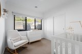 https://images.listonce.com.au/custom/160x/listings/5-sage-close-kilsyth-vic-3137/468/01584468_img_08.jpg?k2j4ZtvyZ9c