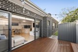 https://images.listonce.com.au/custom/160x/listings/5-sage-close-kilsyth-vic-3137/468/01584468_img_10.jpg?DbKpR44Ei88