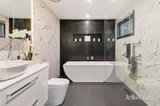 https://images.listonce.com.au/custom/160x/listings/5-samuel-beavis-place-croydon-hills-vic-3136/282/01767282_img_09.jpg?lGJLRA3RZO4
