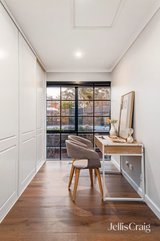 https://images.listonce.com.au/custom/160x/listings/5-samuel-beavis-place-croydon-hills-vic-3136/282/01767282_img_12.jpg?pVnkfrnfvSQ