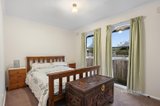 https://images.listonce.com.au/custom/160x/listings/5-selina-avenue-mooroolbark-vic-3138/823/01574823_img_10.jpg?hynmvySmetc