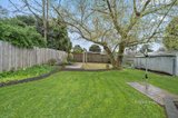 https://images.listonce.com.au/custom/160x/listings/5-selina-avenue-mooroolbark-vic-3138/823/01574823_img_15.jpg?q8qYzA-aAUs