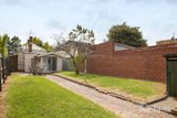 https://images.listonce.com.au/custom/160x/listings/5-shaftesbury-parade-thornbury-vic-3071/676/01943676_img_04.jpg?GP3MxZBydGU