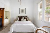 https://images.listonce.com.au/custom/160x/listings/5-shaftesbury-parade-thornbury-vic-3071/676/01943676_img_08.jpg?QWNM2PlWdSQ