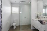 https://images.listonce.com.au/custom/160x/listings/5-shaw-street-richmond-vic-3121/175/01124175_img_12.jpg?sKnDmV1mrSI